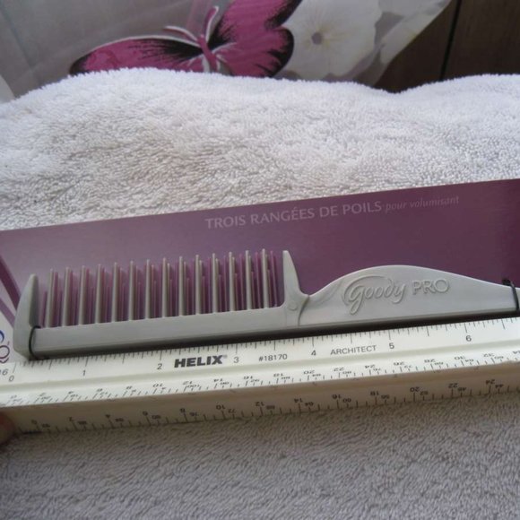 Goody Pro Volumized Hair Three Row Teasing Bristles Comb Tail Tease Smooth Salon - Picture 2 of 8